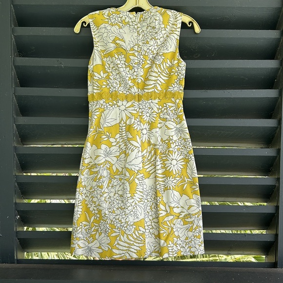 Boden Classic Shift/Sheath Floral Dress - Picture 5 of 6